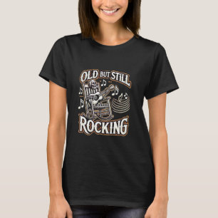 Lustiger alter, aber immer noch rockender Skelett- T-Shirt