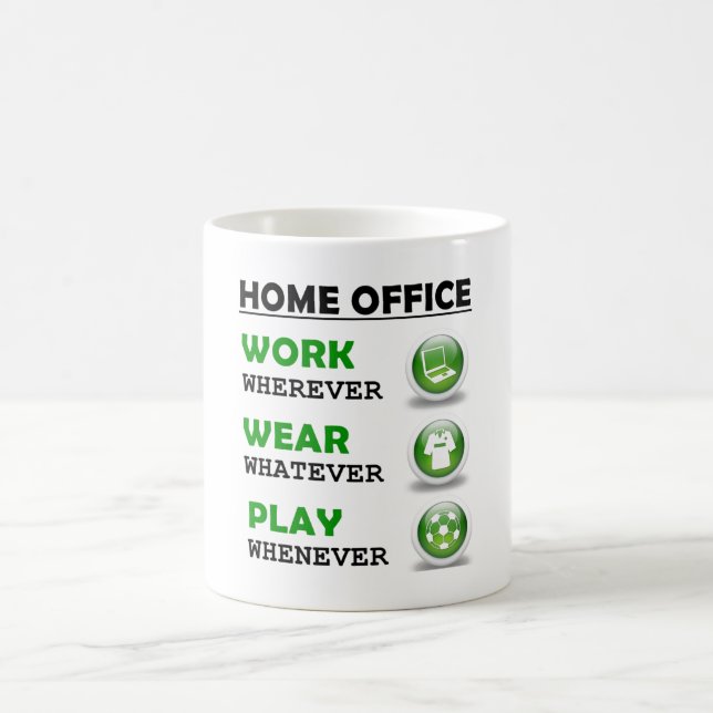 Lustiger Arbeitsplatz zu Hause Tasse (Mittel)