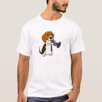 Lustiger Beagle-Hund, der Trompete spielt