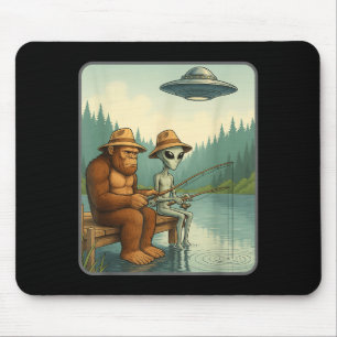 Lustiger Bigfoot &amp; Alien-Angeln-Ufo-Meme  Mousepad