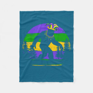 Lustiger Bigfoot Mardi Gras Sasquatch Grafik Kunst Fleecedecke