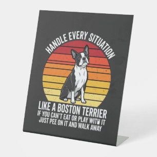 Lustiger Boston Terrier Retro Hund Haltung Sockelschild