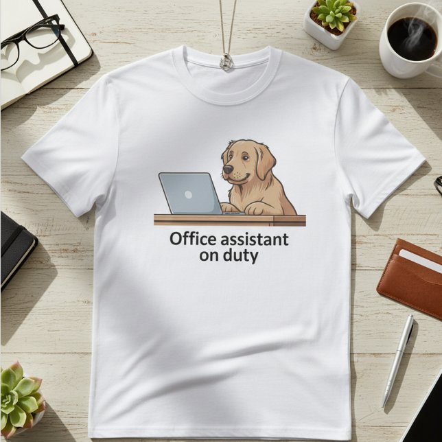 Lustiger Bürohund-Assistent Cartoon T-Shirt (Von Creator hochgeladen)