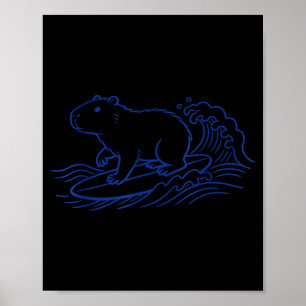 Lustiger Capybara surft auf großer Welle Ozean Vib Poster