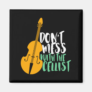 Lustiger Cellospieler Bring den Cellisten nicht in Magnet