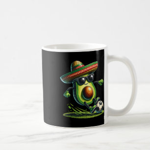 Lustiger Cinco De Mayo Avocado zeigt Fußballfähigk Kaffeetasse