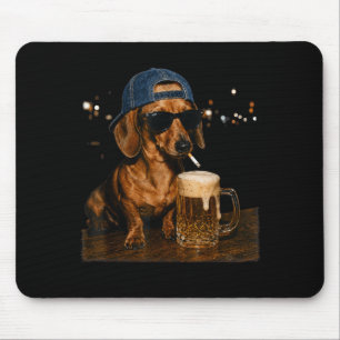 Lustiger Dachshund trinkt Bier Cooler Hund mit Mousepad