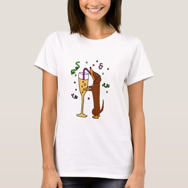 Lustiger Dackel-HundeParty-Cartoon T-Shirt (Vorderseite)