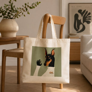 Lustiger Dobermann-Hund macht OK-Handzeichen Meme Tragetasche