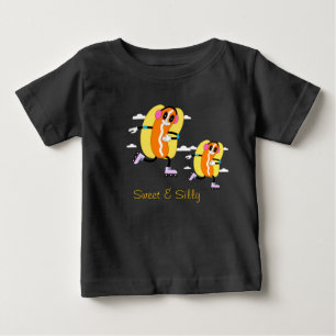 Lustiger Eislauf Hot Dog Cartoon – Süße Rollschuhe Baby T-shirt