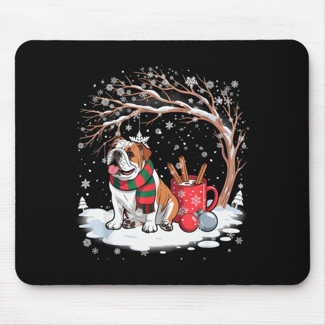 Lustiger englischer Bulldogge im Schnee Baum Weihn Mousepad (Vorne)