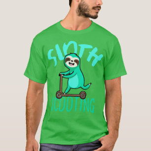 Lustiger EScooter Süßer Kawaii Faultier fährt Scoo T-Shirt