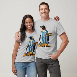 Lustiger Fußballspieler Pinguin aus Argentinien au T-Shirt