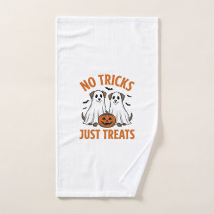 Lustiger Geist-Hund Halloween Keine Tricks, nur Le Handtuch
