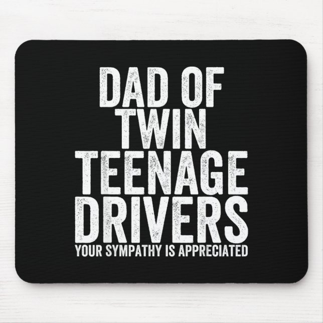 Lustiger gestresster Vater von jugendlichen Zwilli Mousepad (Vorne)