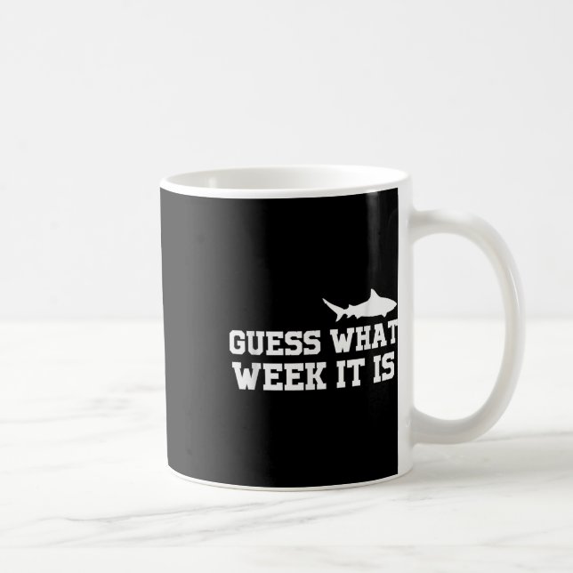 Lustiger Hai 2024 Woche Errate, welche Woche es is Kaffeetasse (Rechts)