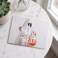 Lustiger Halloween-Geister-Trick oder Streich in d