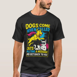 Lustiger heldenhafter Hund kommt, wenn er gerufen  T-Shirt
