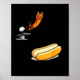 Lustiger Hotdog springt in Brötchen Cartoon Essen  Poster