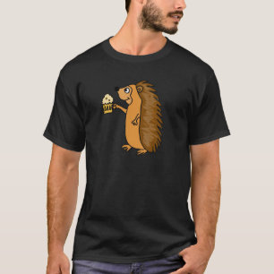 Lustiger Igel, der ein Liter-Shirt anhebt T-Shirt