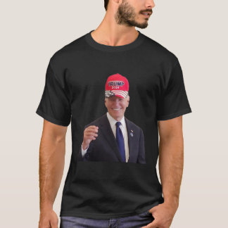 Lustiger Joe Biden trägt Trump 2024 Mütze  T-Shirt
