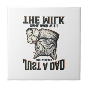 Lustiger Katzenpapa kam mit der Milch Vintage-Shir Fliese