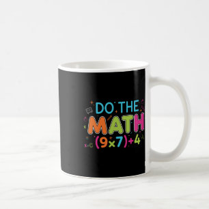Lustiger Mathelehrer macht Mathe 67 Meme Six Seven Kaffeetasse