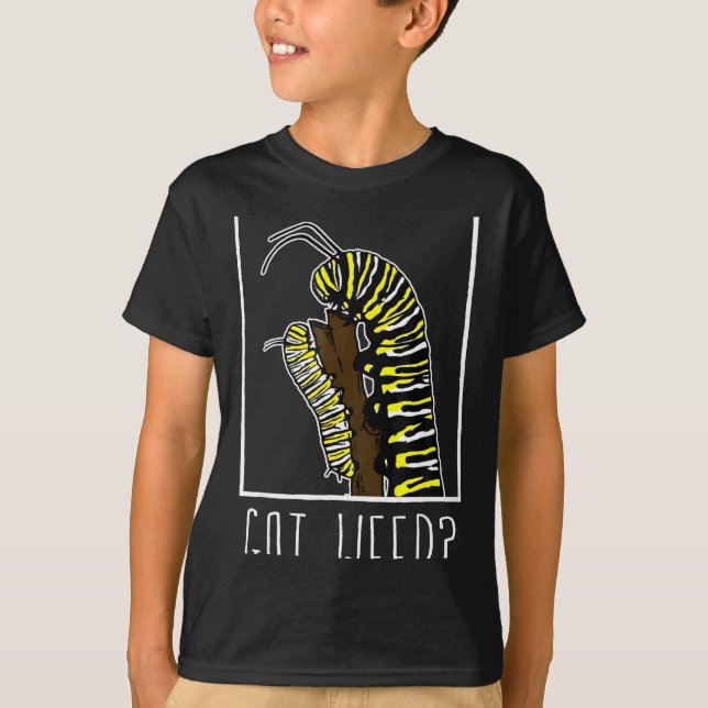 Lustiger Monarch mit Gras  T-Shirt (Vorderseite)