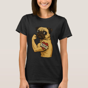 Lustiger muskulöser Pug mit I Love MOM Tattoo Dog T-Shirt