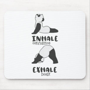 Lustiger Panda Bär Einatmen Ausatmen Panda Yoga Mousepad