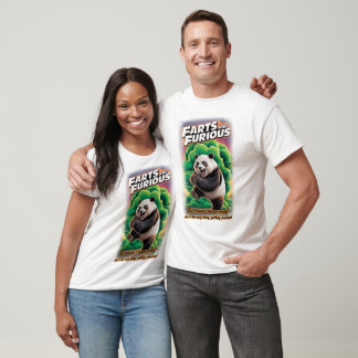 Lustiger Panda, der Spaß daran hat, einen Furz auf T-Shirt