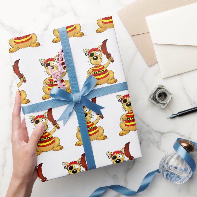 Lustiger Piratenhund mit Spielzeugschwert Geschenkpapier (Schenken)