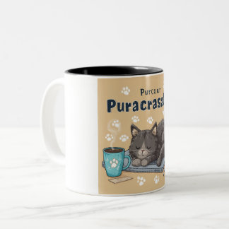 Lustiger "Purrcrasator"-Katze, die auf Laptop schl Zweifarbige Tasse