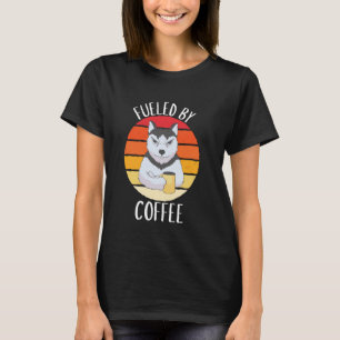 Lustiger Retro Husky angetrieben von Kaffee Vintag T-Shirt