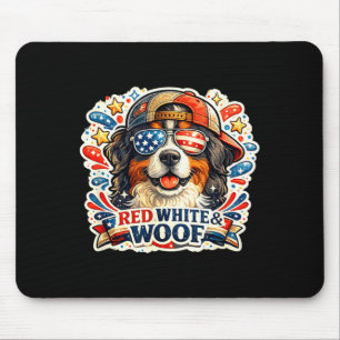 Lustiger roter weißer und Wuff-Sankt-Bernhard-Hund Mousepad