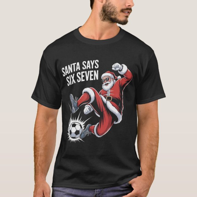 Lustiger Santa-Fußball-Tritt-Ball-Grafik-T-Shirt | T-Shirt (Vorderseite)