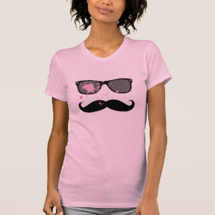 Lustiger Schnurrbart und Sonnenbrille T-Shirt