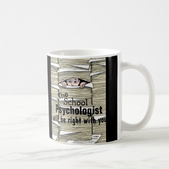 Lustiger Schulpsychologe begraben in der Tasse (Rechts)