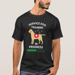 Lustiger Servicshund in Ausbildung Registrierter T T-Shirt