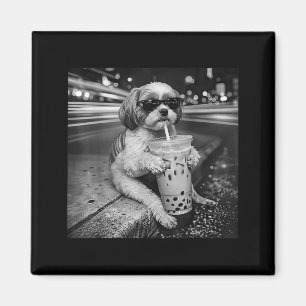 Lustiger Shih Tzu, der eisgekühlten Kaffee trinkt, Magnet