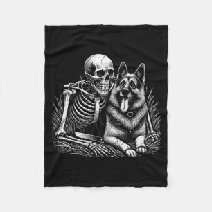 Lustiger Skelettschädel mit Deutschem Schäferhund Fleecedecke
