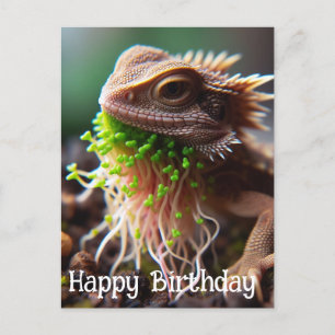 Lustiger sprießender Lizard im Moosgarten Geburtst Postkarte