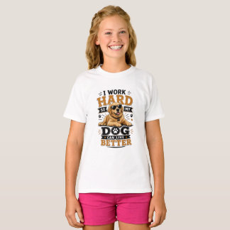 Lustiger Spruch: Ich arbeite hart, damit mein Hund T-Shirt