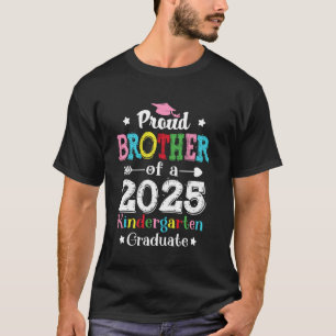 Lustiger stolzer Bruder eines Kindergartenabsolven T-Shirt