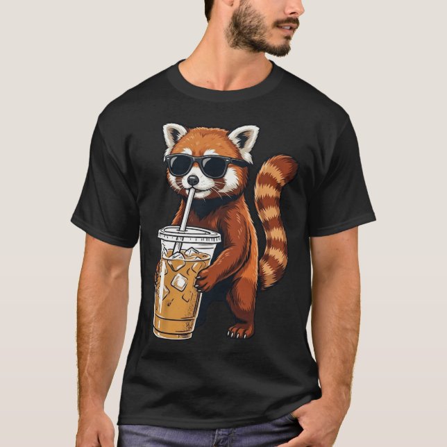 Lustiger süßer Roter Panda, der eisgekühlten Kaffe T-Shirt (Vorderseite)