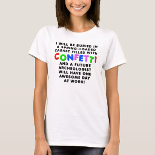 Lustiger T-Shirt mit Konfetti-Sarg