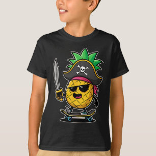 Lustiger Talk Like A Pirate Day - Skateboarding An T-Shirt