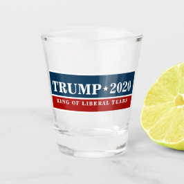 Lustiger Trumpf-König des Liberalen zerreißt Schnapsglas