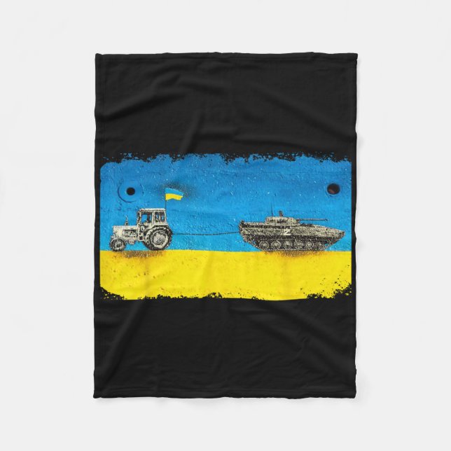 Lustiger ukrainischer Bauer zieht Panzer mit Trakt Fleecedecke (Vorderseite)