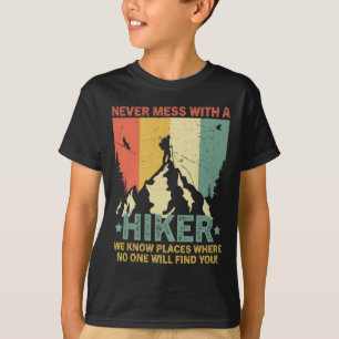 Lustiger Vintage-Wanderer Mischt euch nie mit eine T-Shirt